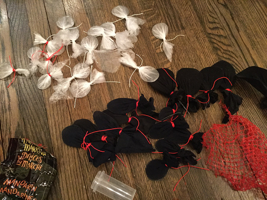 picture showing a big bunch of plastic petals and tights petals.